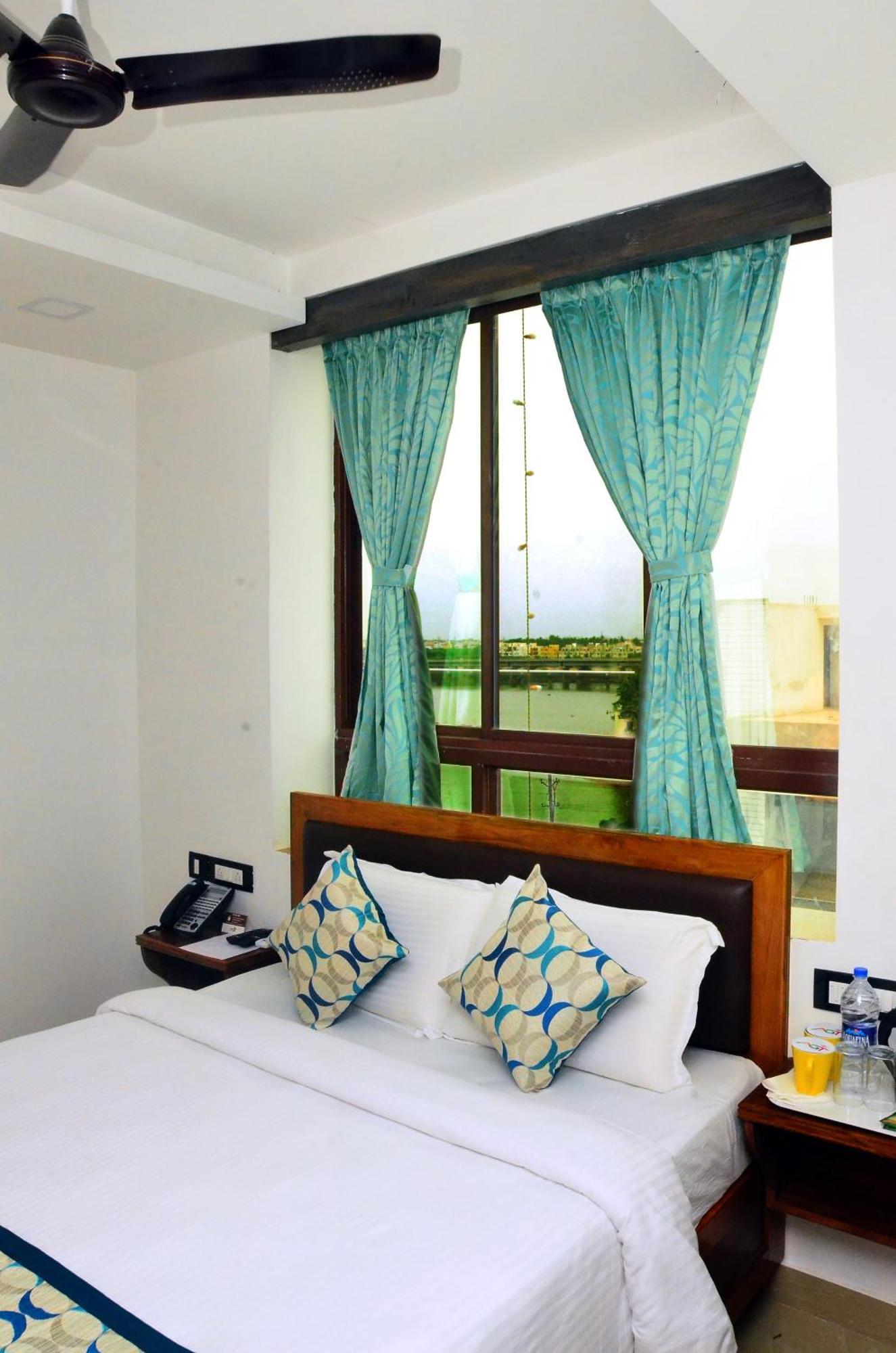 Hotel Agt Park Chennai Exterior photo